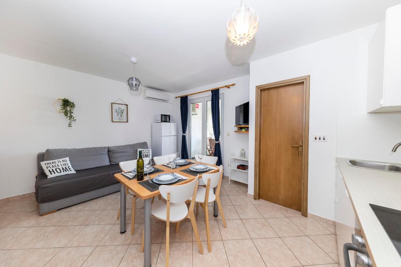 Apartmani Maestral Dobropoljana Exterior foto